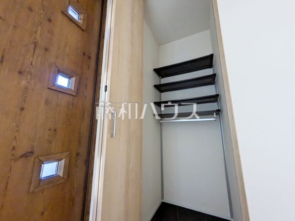 玄関収納　【西東京市向台町６丁目】