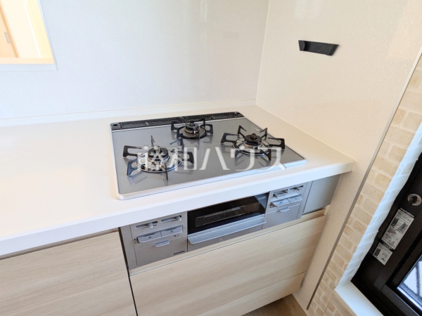 キッチンコンロ　【西東京市向台町６丁目】