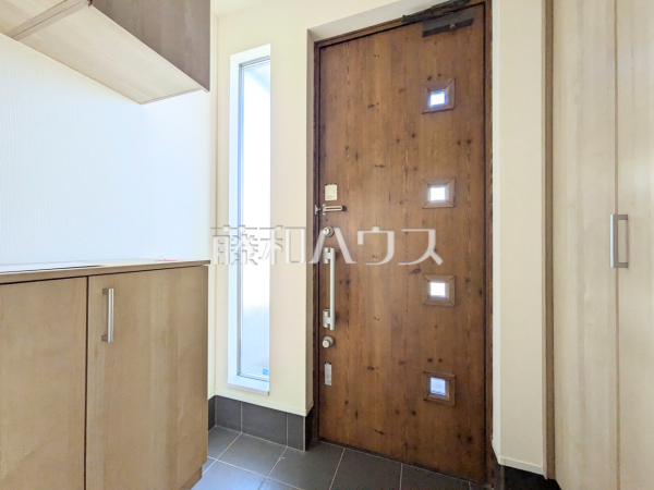 玄関　【西東京市向台町６丁目】