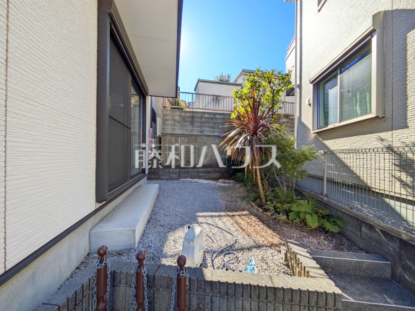 庭　【西東京市向台町６丁目】