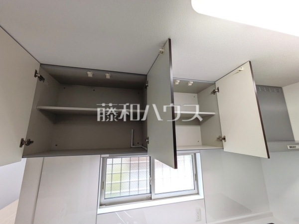 キッチン上部収納　【練馬区関町南４丁目】