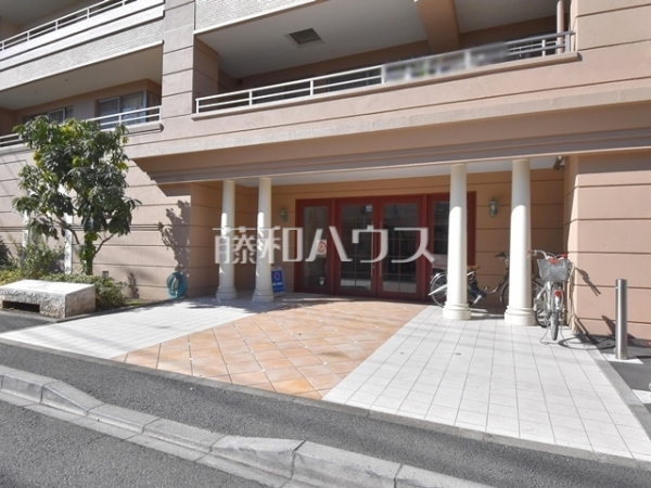 ≪エントランス≫平日のご案内も可能です。お気軽にお問合せ下さいませ。 【アルソス・フォンターナ】