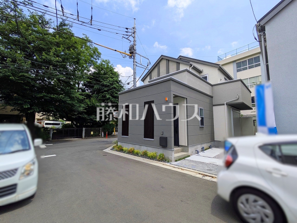 接道状況および現場風景　【三鷹市野崎３丁目】