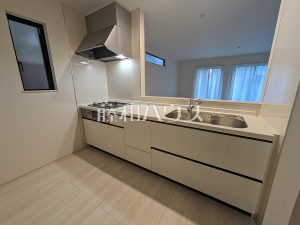 キッチン　【北名古屋市高田寺起返】