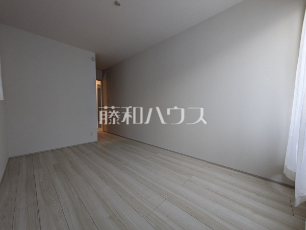 居室　【北名古屋市高田寺起返】