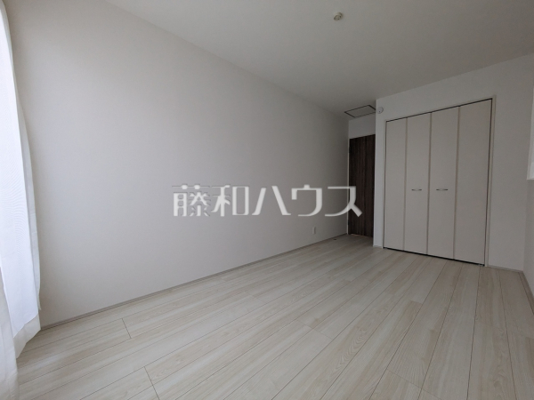 居室　【北名古屋市高田寺起返】