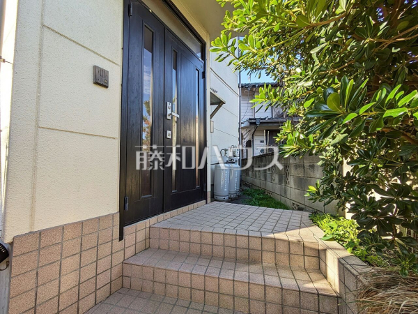 玄関　【富士見市羽沢１丁目】