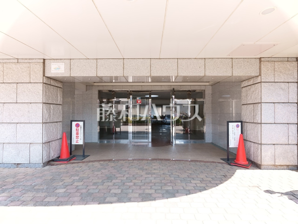 エントランス　【ハイホーム立川一番町】