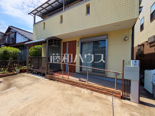 玄関　【東久留米市小山１丁目】