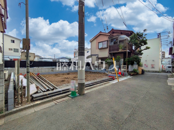 接道状況および現場風景　【練馬区貫井４丁目】 物件の事、諸費用の事など、小さな疑問も、お気軽にご連絡・ご相談下さい。 