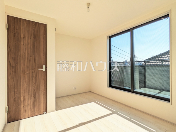 居室　【練馬区貫井４丁目】