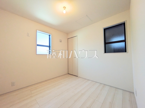 ストレージルーム　【練馬区貫井４丁目】