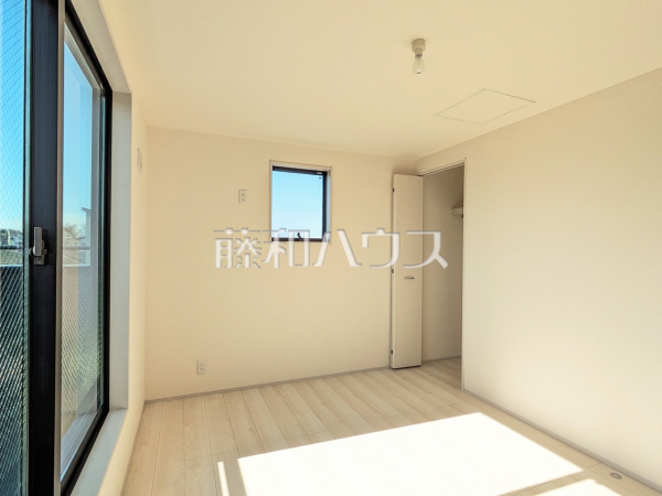 居室　【練馬区貫井４丁目】