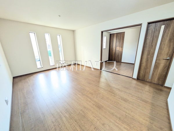 2号棟　リビング　【富士見市関沢２丁目】