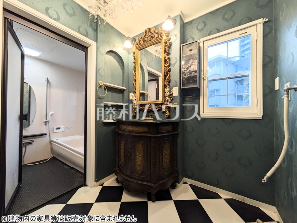 洗面室 【府中市八幡町2丁目】床と壁のコントラストが利いてます♪ 洗面室 【府中市八幡町2丁目】床と壁のコントラストが利いてます♪