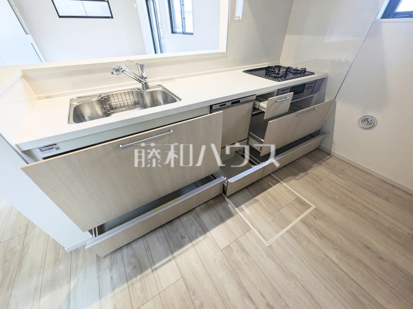 2号棟　キッチン　【八王子市椚田町】