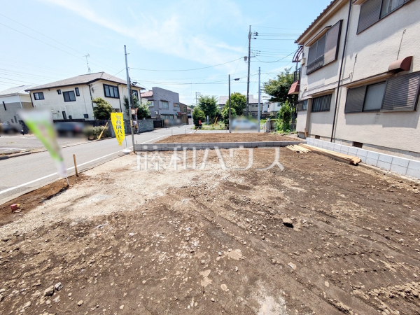 ≪現地外観≫  周辺環境はもちろん、日当たりや設備仕様など、実際に行ってみないと分からないことも多くございます。営業担当がご案内いたしますので、お気軽にお問い合わせください。  　【府中市幸町１丁目】