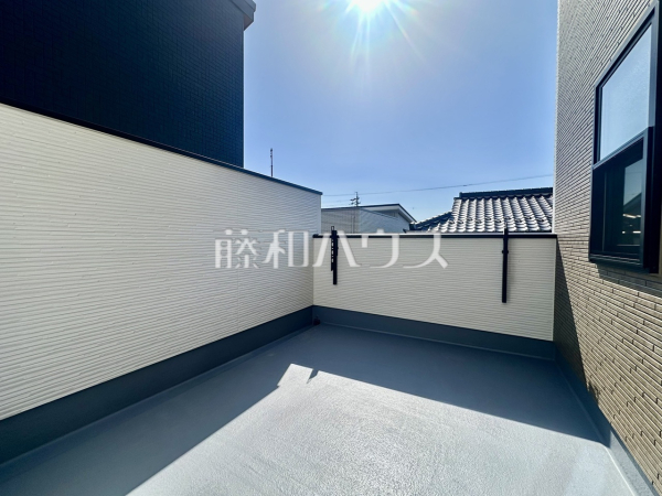 バルコニー　【春日井市不二ガ丘３丁目】