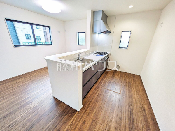 1号棟　キッチン　【八王子市川口町】