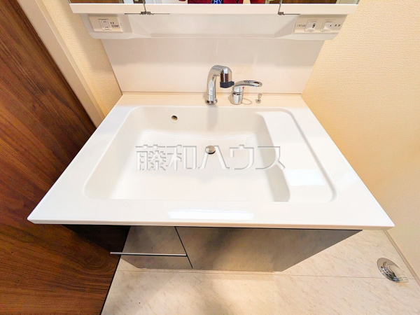 1号棟　洗面室　【八王子市川口町】