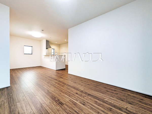 1号棟　リビング　【八王子市川口町】