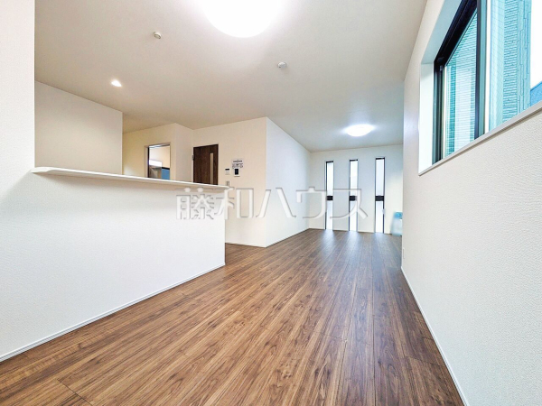 1号棟　リビング　【八王子市川口町】