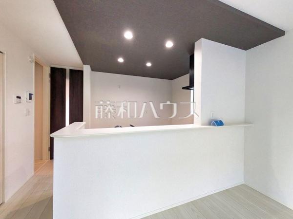 キッチン　【東村山市富士見町３丁目】