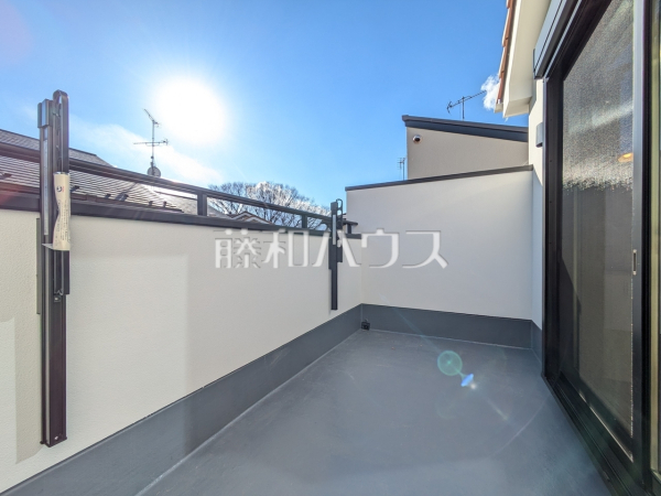 1号棟　バルコニー　【世田谷区砧７丁目】