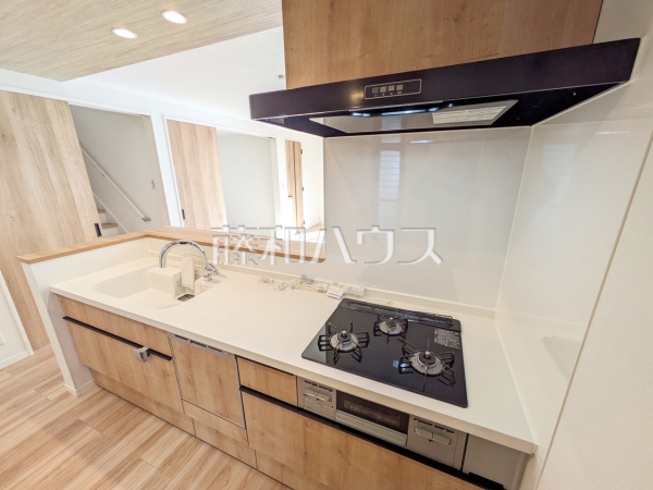 1号棟　キッチン　【世田谷区砧７丁目】