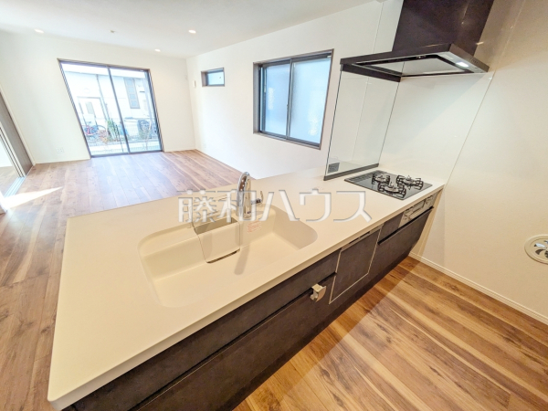 2号棟　キッチン　【世田谷区砧７丁目】
