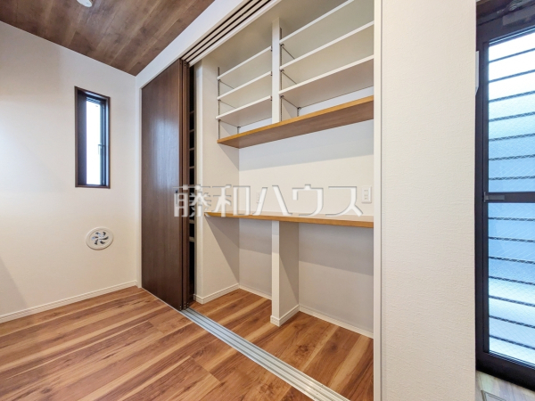 2号棟　カップボード　【世田谷区砧７丁目】