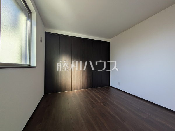 居室　【三鷹市下連雀９丁目】