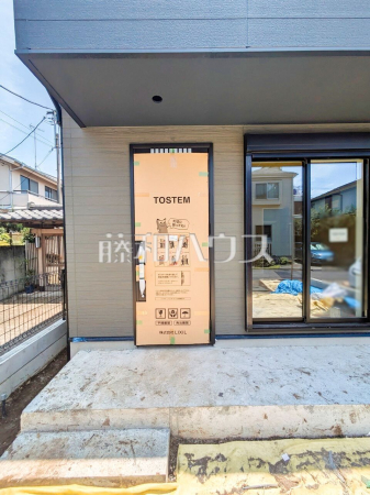 1号棟　玄関　【東久留米市氷川台２丁目】