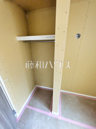 2号棟　その他内観(建築中)　【東久留米市氷川台２丁目】