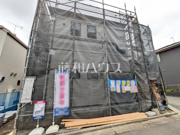 ≪1号棟　外観≫ 建物のプレゼンをさせていただきますので、実際の完成イメージを思い描いていただくことができます。お気軽にお問合せ下さい。 　【調布市菊野台２丁目】