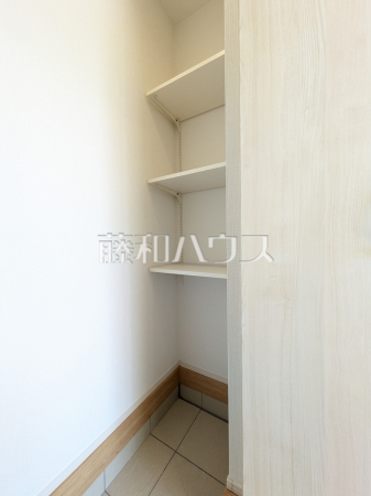 B号棟　収納　【立川市若葉町２丁目】