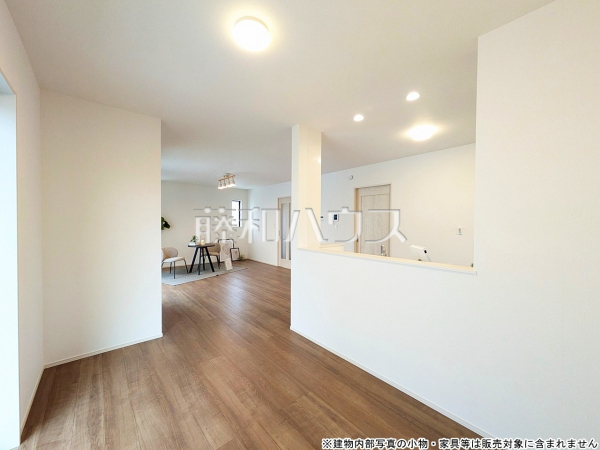 C号棟　リビング　【立川市若葉町２丁目】