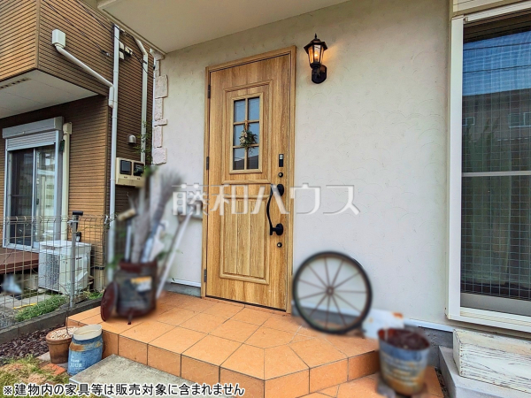 玄関　【日野市南平１丁目】