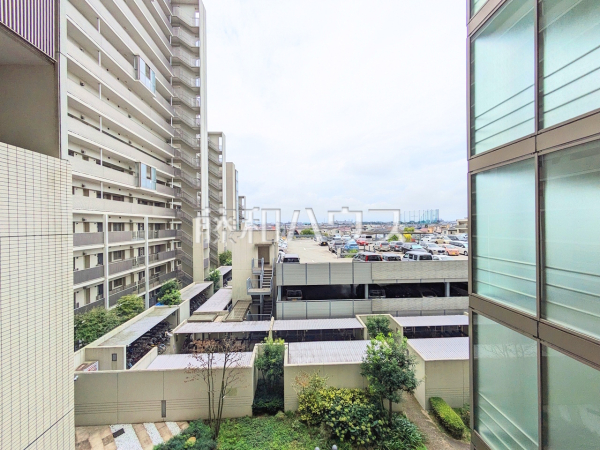 ≪住戸からの眺望≫物件の事、諸費用の事など、小さな疑問もお気軽にご連絡・ご相談下さい。 　【コスモ・ザ・パークス調布多摩川】
