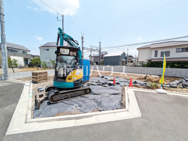 4号棟　外観　【府中市住吉町１丁目】 荷物の受け取り時間を気にせず外出できる宅配ボックス付き！ 