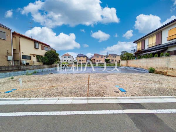 現場風景【西東京市下保谷３丁目】 建物のプレゼンをさせていただきますので、実際の完成イメージを思い描いていただくことができます。お気軽にお問合せ下さい。 
