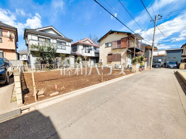 接道状況および現場風景　【新座市西堀２丁目】ぜひ実物をご覧いただきたく思います。喜んでご案内いたしますのでお気軽にお問合せ下さい。
