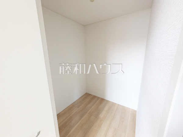 2号棟　ウォークインクローゼット　【小牧市大字二重堀】