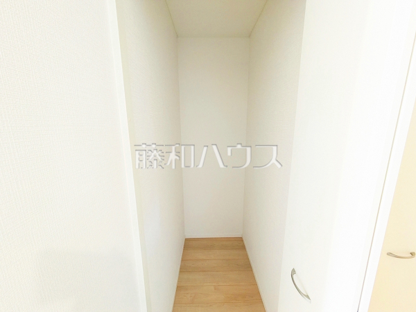 2号棟　収納　【小牧市大字二重堀】
