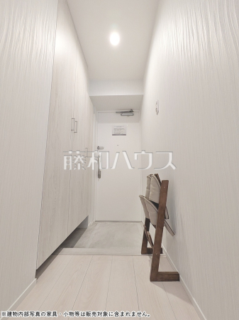 ≪玄関≫大容量のシューズインクロークで玄関もスッキリ　【レーヴステージ府中緑町】