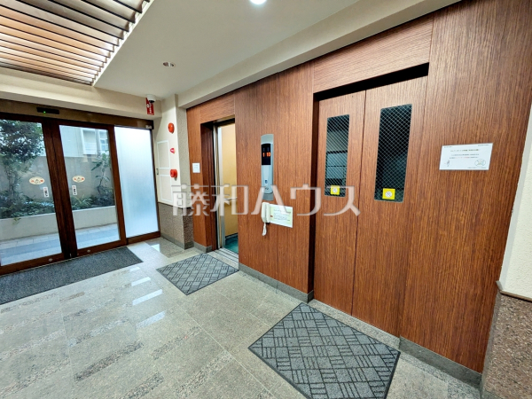 ≪エレベーター≫手荷物が多い時にも嬉しいエレベーター　【日商岩井方南町マンション】