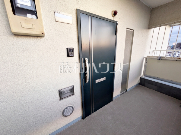 玄関　【日商岩井方南町マンション】