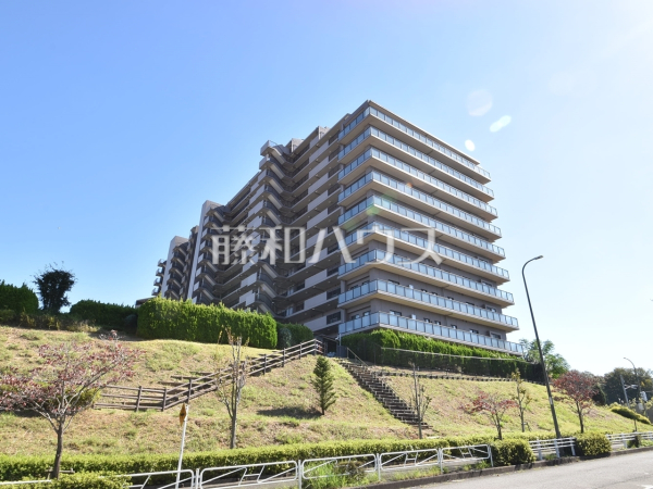 外観　【プレセダンヒルズ南大沢】