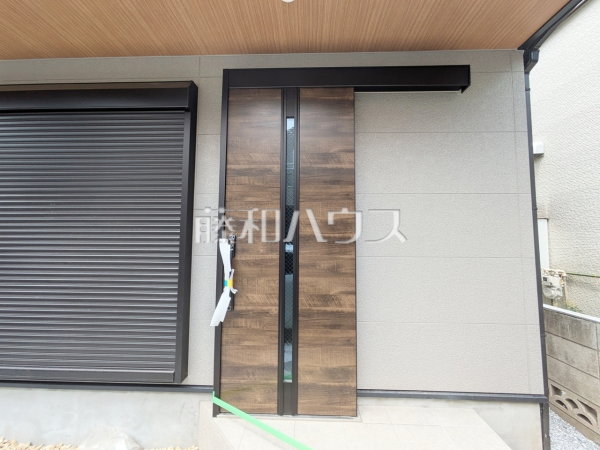 玄関　【練馬区西大泉１丁目】