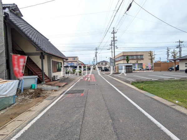 接道状況および現場風景　【小牧市小牧２丁目】